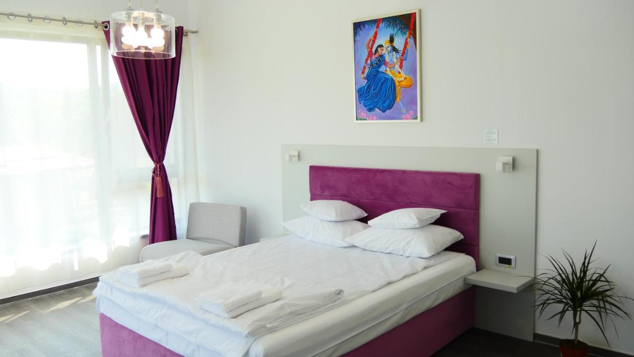 Jai Giridhari Villa อาวริก ภายนอก รูปภาพ